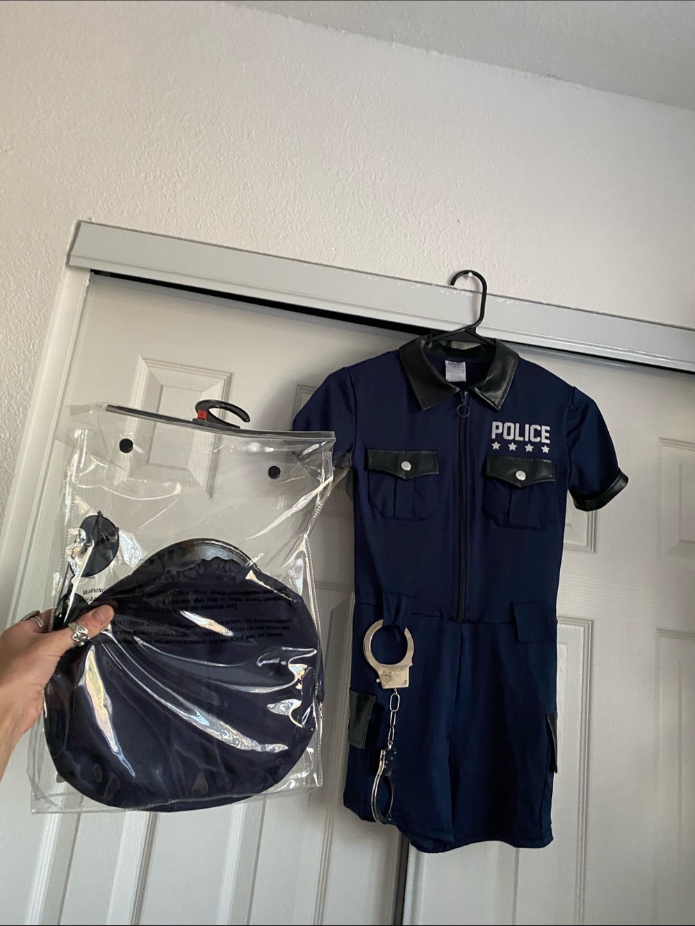 🌙 Spirit Navy Police-Inspired Women’s Romper Costume Extra Small - Picture 5 of 9